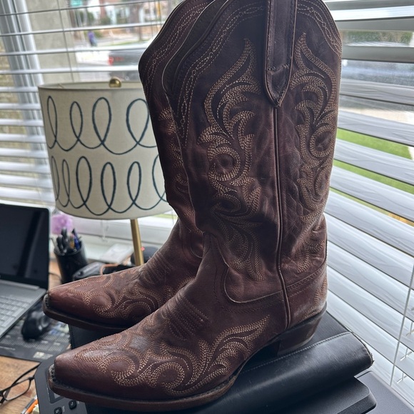 Ariat Women's Rich Brown Cowboy Boots size 10 - Picture 3 of 11